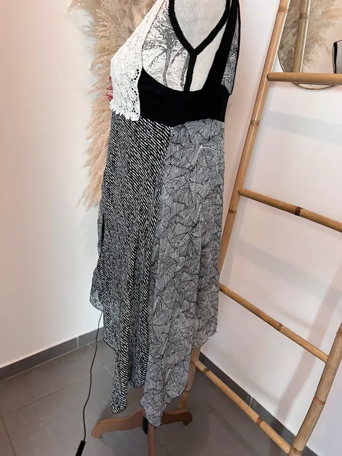 Robe d’été noir et blanche - photo numéro 4