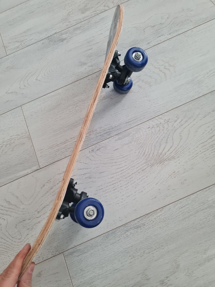 Skate enfant "Requins " - photo numéro 4