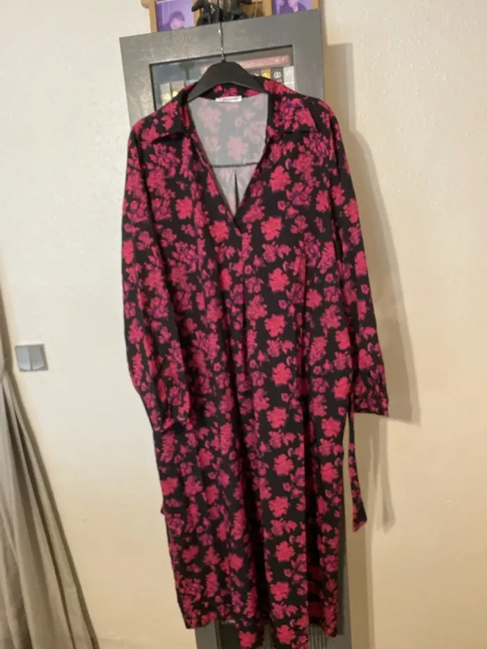 superbe robe longue rose noir 3XL = 52 New Collection - photo numéro 2