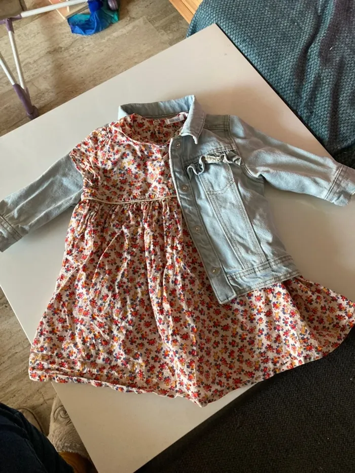 Ensemble veste en jean et robe