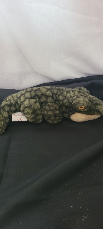 Peluche vintage en tissu d'un crocodile "Aux nations"