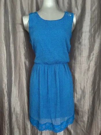 Belle robe mousseline bleue à pois dos dentelle XXXL/46