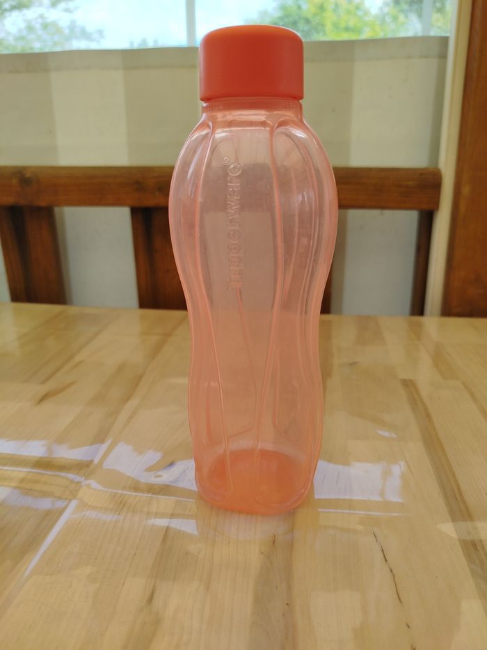 Bouteille tupperware
