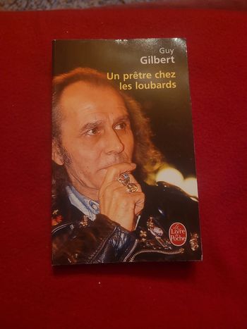 Un prêtre chez les loubards