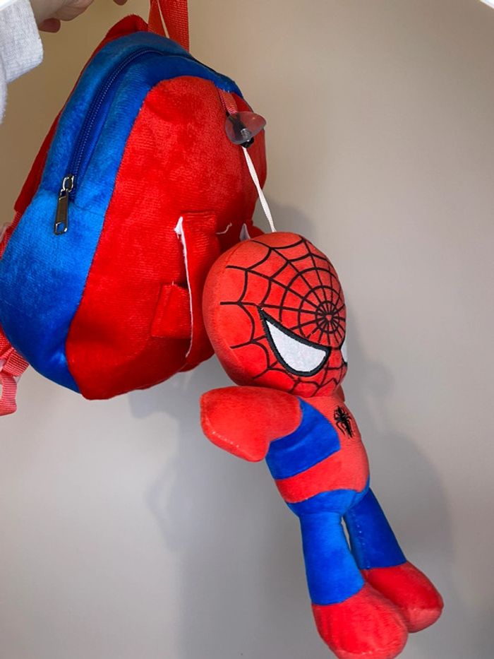 Sac à dos en peluche Marvel Spider Man - photo numéro 19