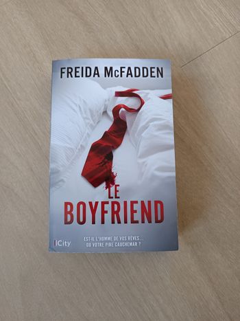 Le boyfriend, Freida McFadden