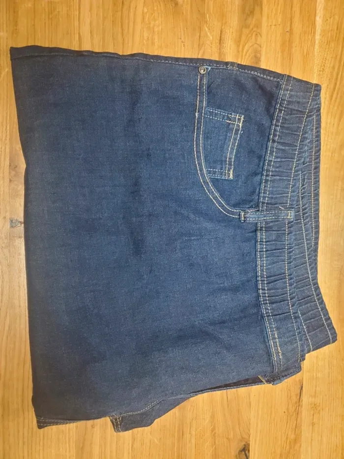 Jeans taille 7 xl neuf.