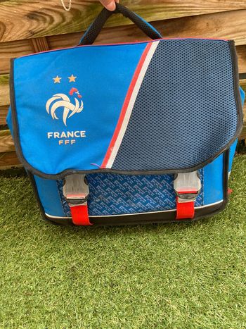 Cartable foot FFF France 2 étoiles écolier primaire rouge bleu