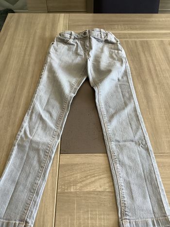 Jeans taille 8 ans