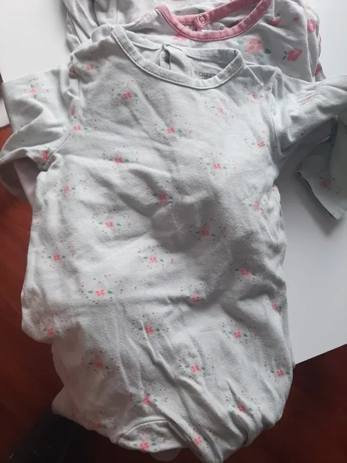 Lot de 4 pyjamas léger 18 mois - photo numéro 3