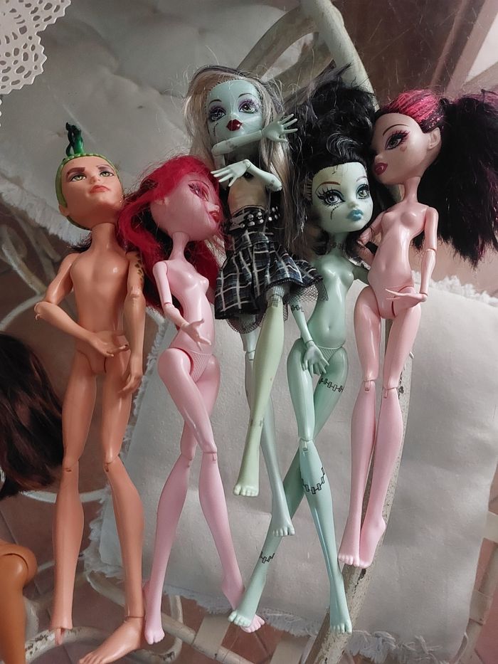 Poupées monster high - photo numéro 4