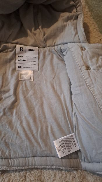 Neuf sans étiquette