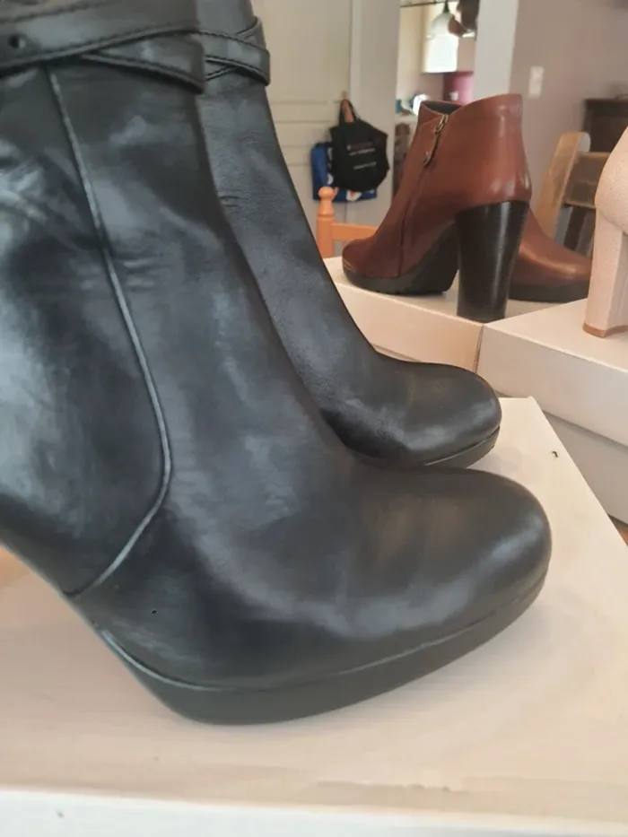 Jolie Bottine noir Clarks Kendra 41 1/2 - photo numéro 4