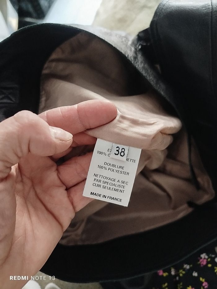 #kytie38femme. Jupe en cuir taille 38 - photo numéro 9