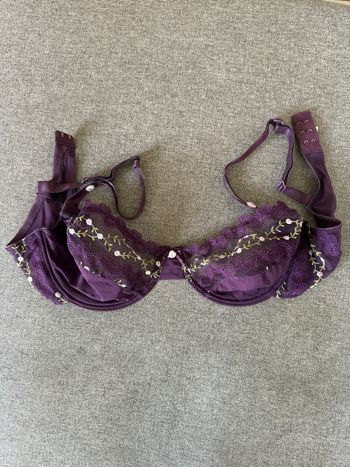 Soutien-gorge Tex Underwear dentelle fleurie violet taille 100C