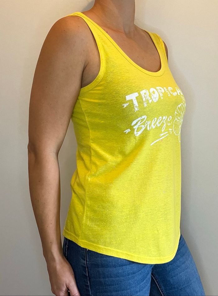 Débardeur jaune - photo numéro 2