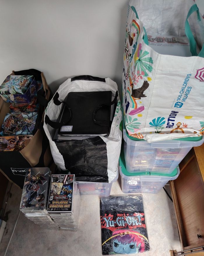 Yu-Gi-Oh Cartes - Boîtes vides - Tin's 25ans scellé - Tapis - Booster vides : - photo numéro 2