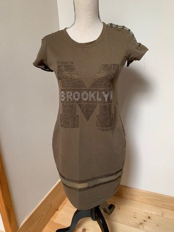 Robe t-shirt kaki taille 36/38