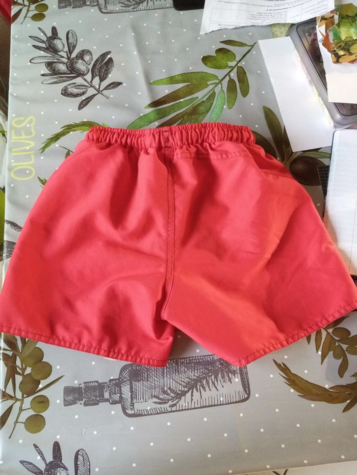 Short de bain rouge 8a - photo numéro 3