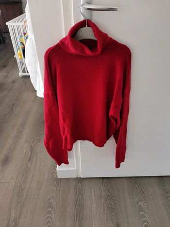 Pull rouge