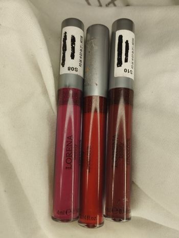 Lot de trois rouges a lèvres