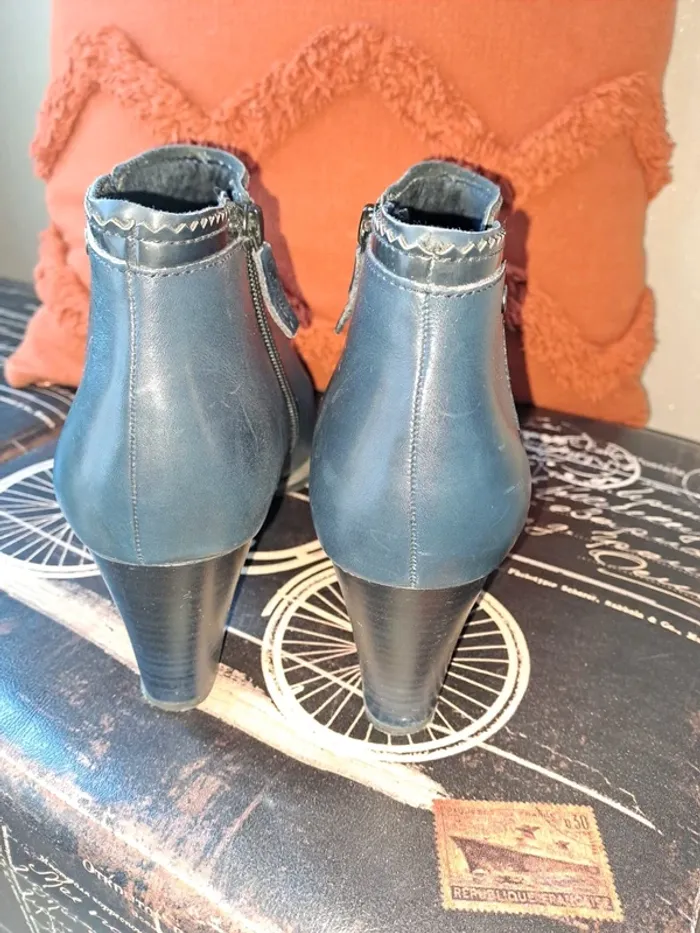 Bottines bleues dentelle tamaris 40 comme neuves hyper confortables - photo numéro 4