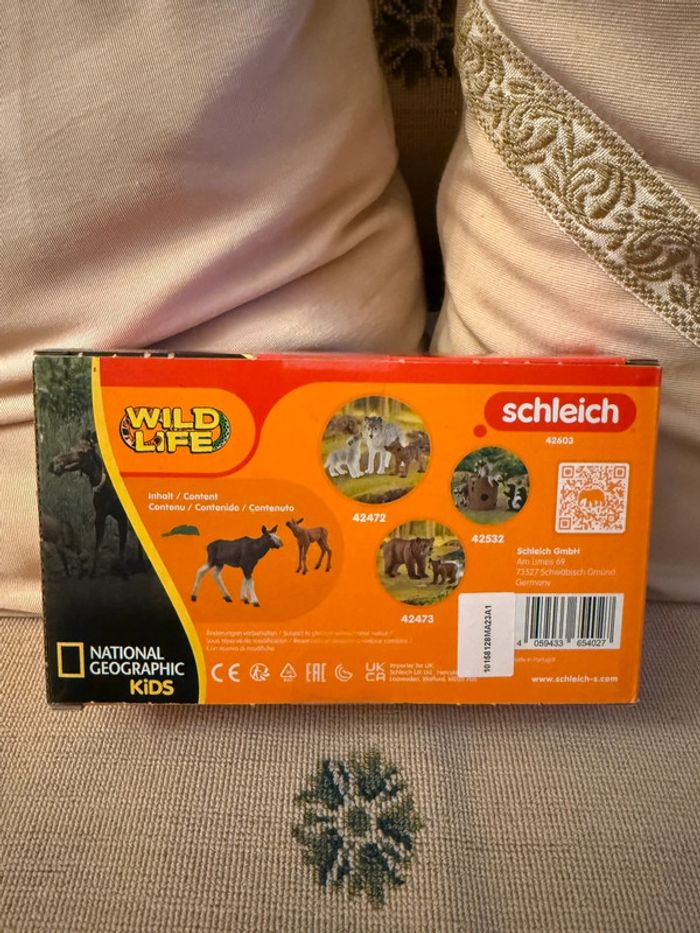 NEUF Coffret figurines Schleich 42603 Elan femelle avec veau Canada - photo numéro 2