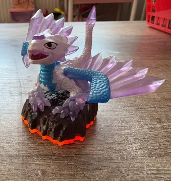 Flashwing figurine skylanders giants