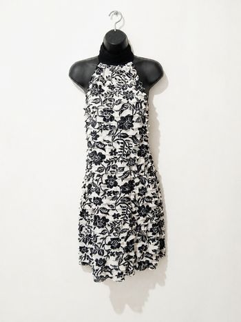 🔥 Robe dos nu noir & blanc – style 90s – volants – Taille unique (K Woman)