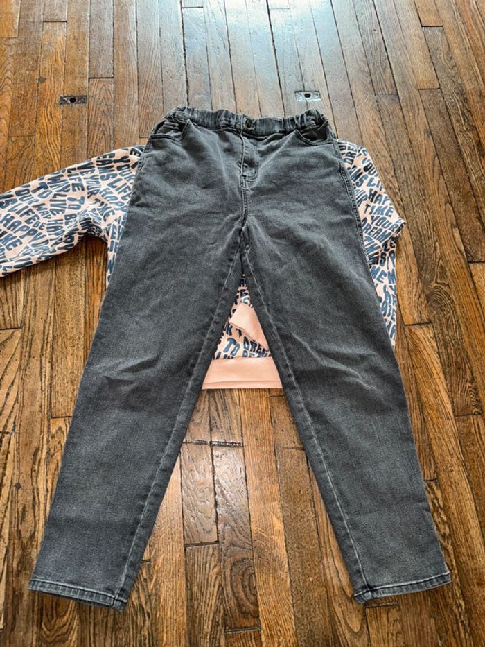 Sweat et jeans plutôt large Monoprix 14 ans - photo numéro 3