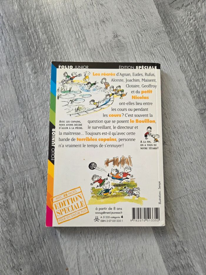 Livre les récrés du petit Nicolas - photo numéro 2