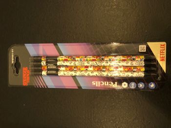 Crayons, Stranger Things