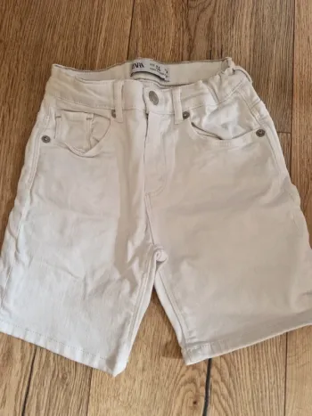 Short jeans