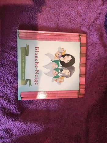 Livre Blanche Neige de théâtre