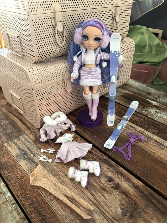 Rainbow High Winter Vreak