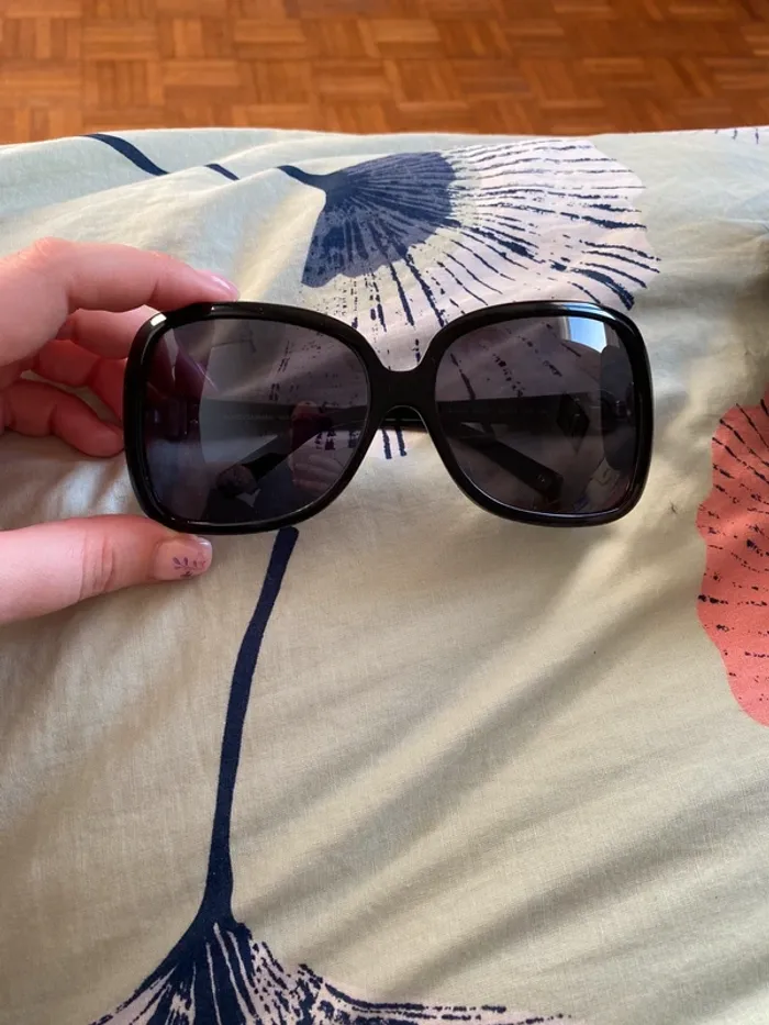 Lunettes de soleil noires Dolce & Gabbana - photo numéro 2