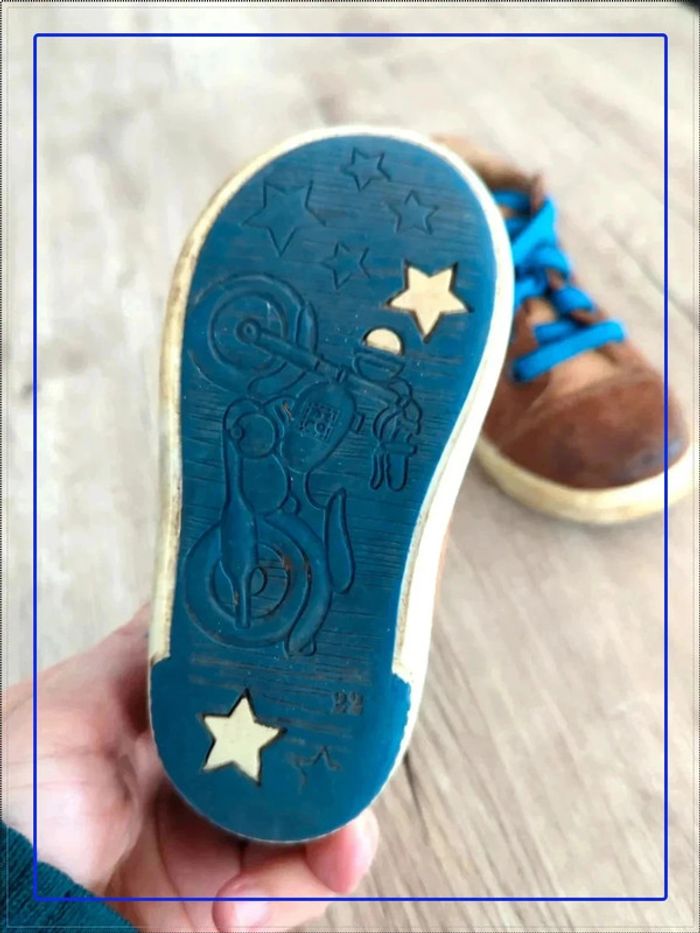 Chaussures taille 22 - photo numéro 5