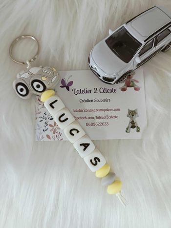 Porte-Clés en silicone voiture grise