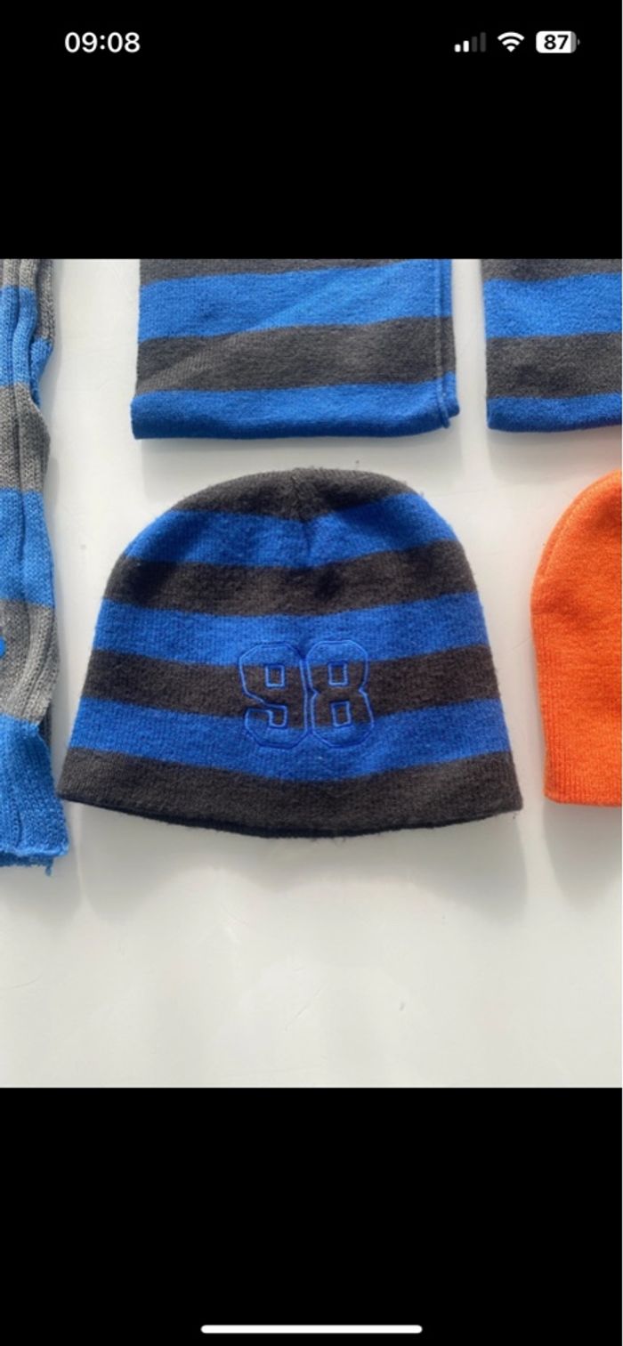 Lot 2 bonnets 3 écharpes - photo numéro 2