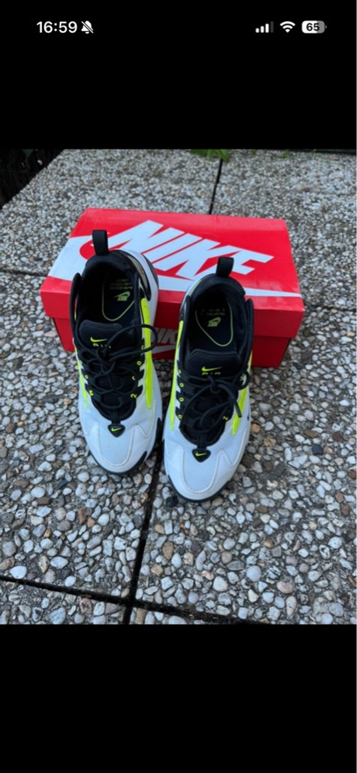 Basket zoom noire et jaune - photo numéro 3