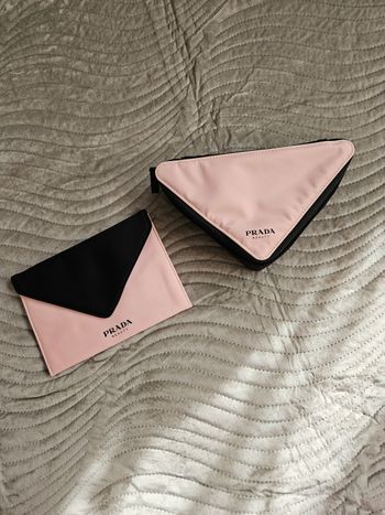 Lot de 2 trousses prada