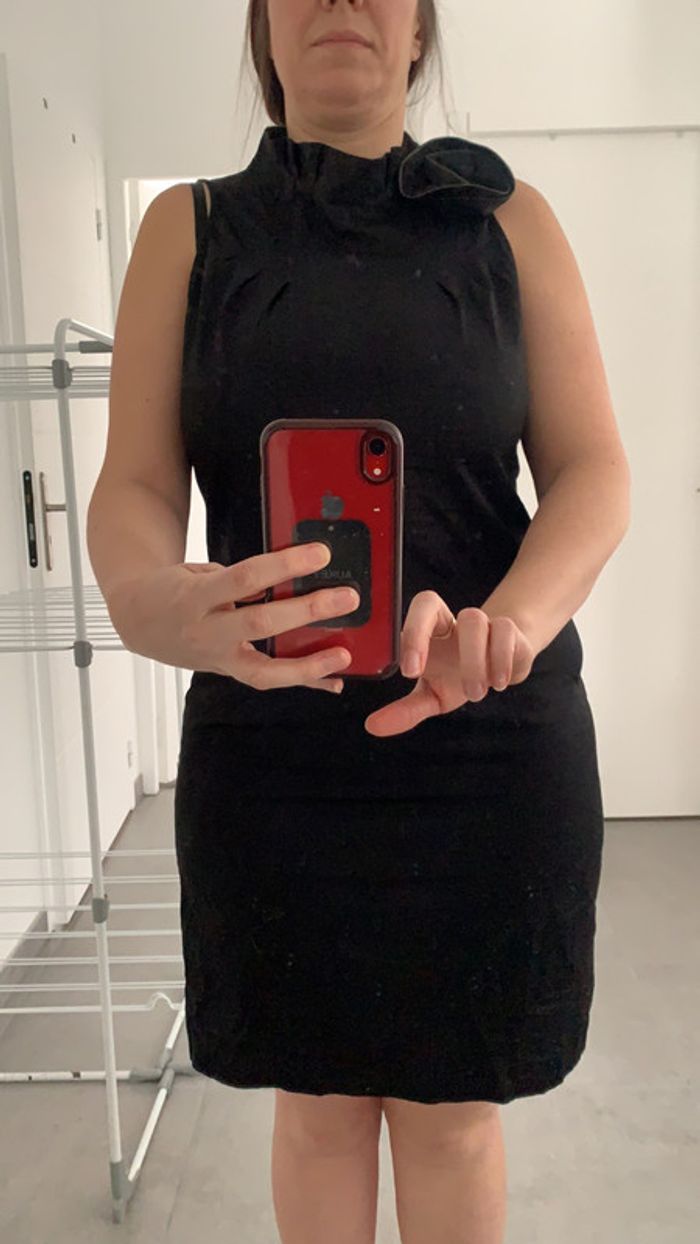Robe noire - photo numéro 2