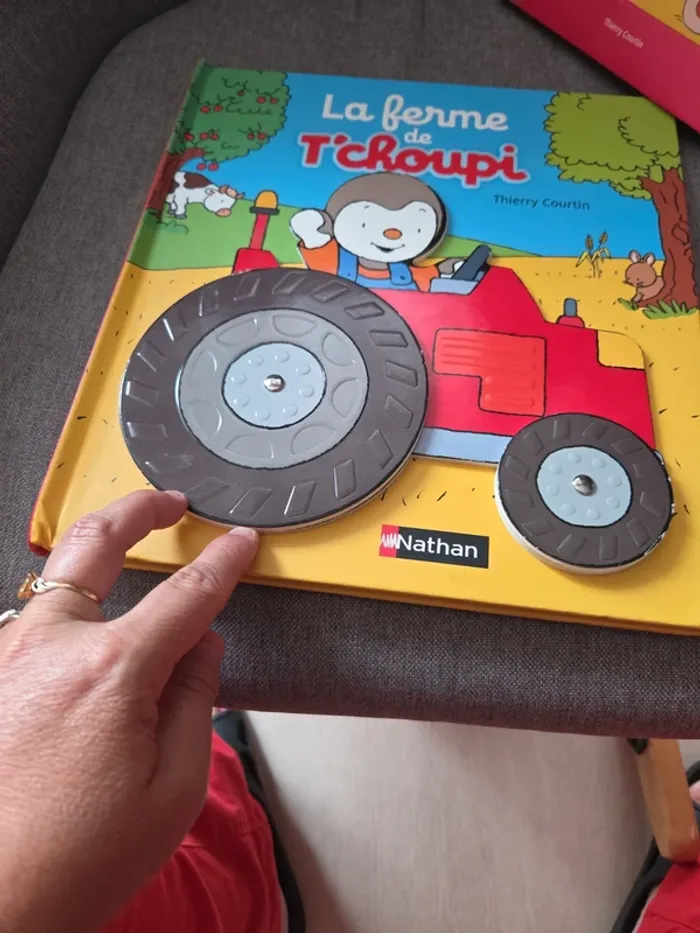 2 livres Tchoupi découverte - photo numéro 7