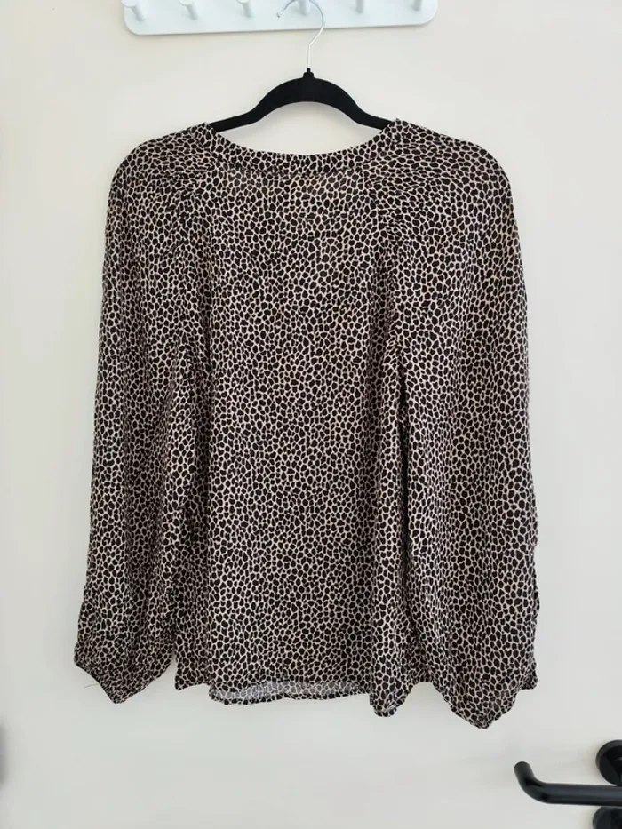 Beau chemisier Banana Republic M/L manches longues motifs léopard - photo numéro 9