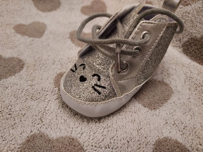 Chaussures 18-19 - photo numéro 3