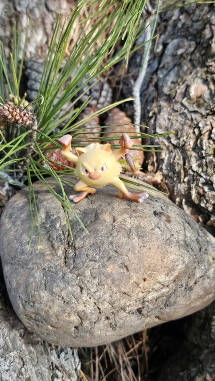 Super figurine Pokemon Nintendo auldey tomy ferosinge - photo numéro 2