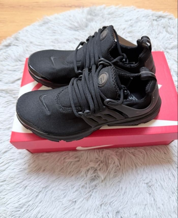 Baskets Nike Air Presto – Taille 38,5 – noir – Neuf avec étiquette - photo numéro 9
