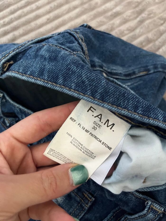 Jean droit F.A.M. taille 30 – coupe Mom - photo numéro 3