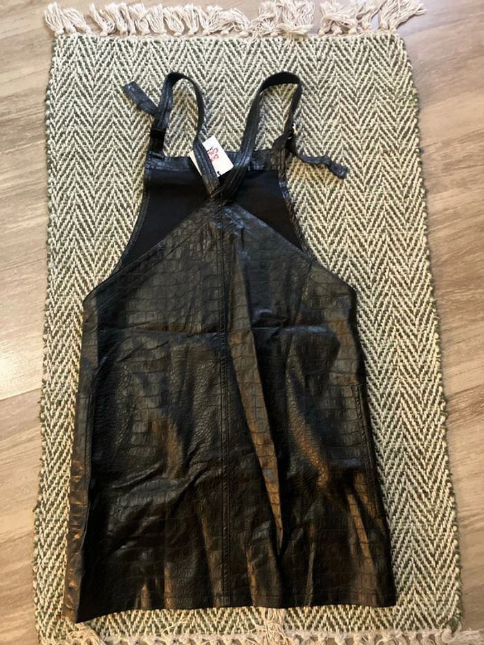 Robe Jennyfer - photo numéro 3