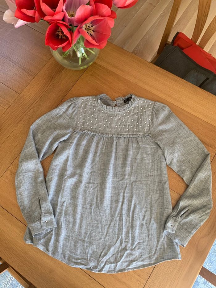 Blouse grise et perles XS